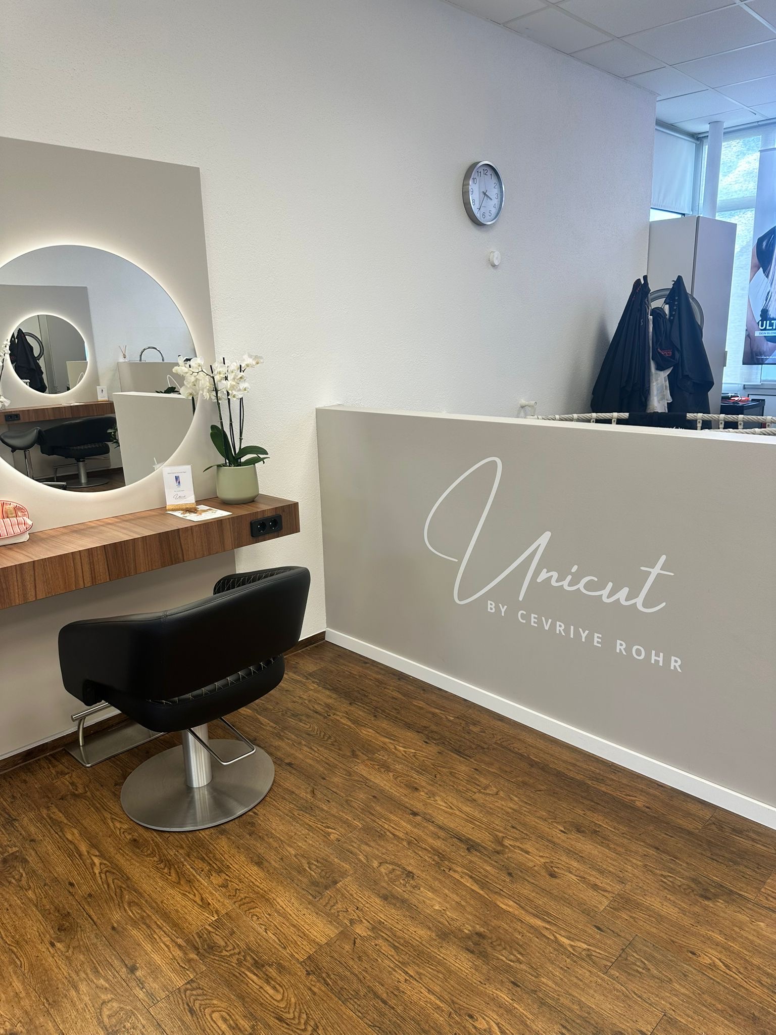 Unicut by Cevriye Rohr Haare färben Friseur in Neckarsulm in Neckarsulm - Logo