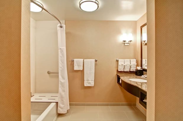 Images Hilton Garden Inn Woodbridge