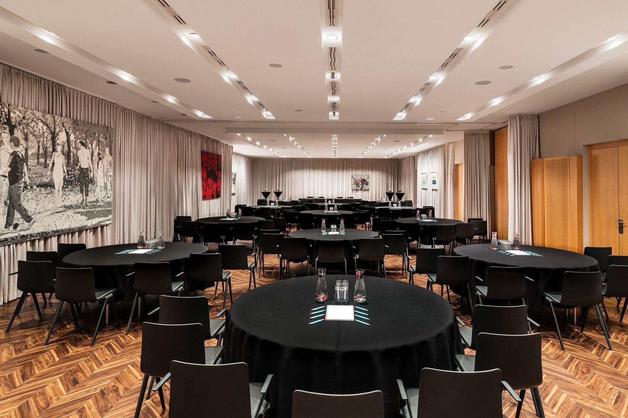 Le Méridien Vienna, Robert-Stolz-Platz 1 in Vienna