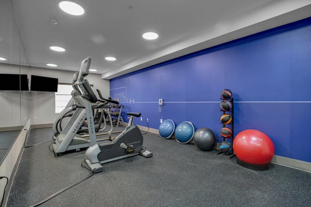 Images Holiday Inn Express & Suites Portland-Jantzen Beach by IHG