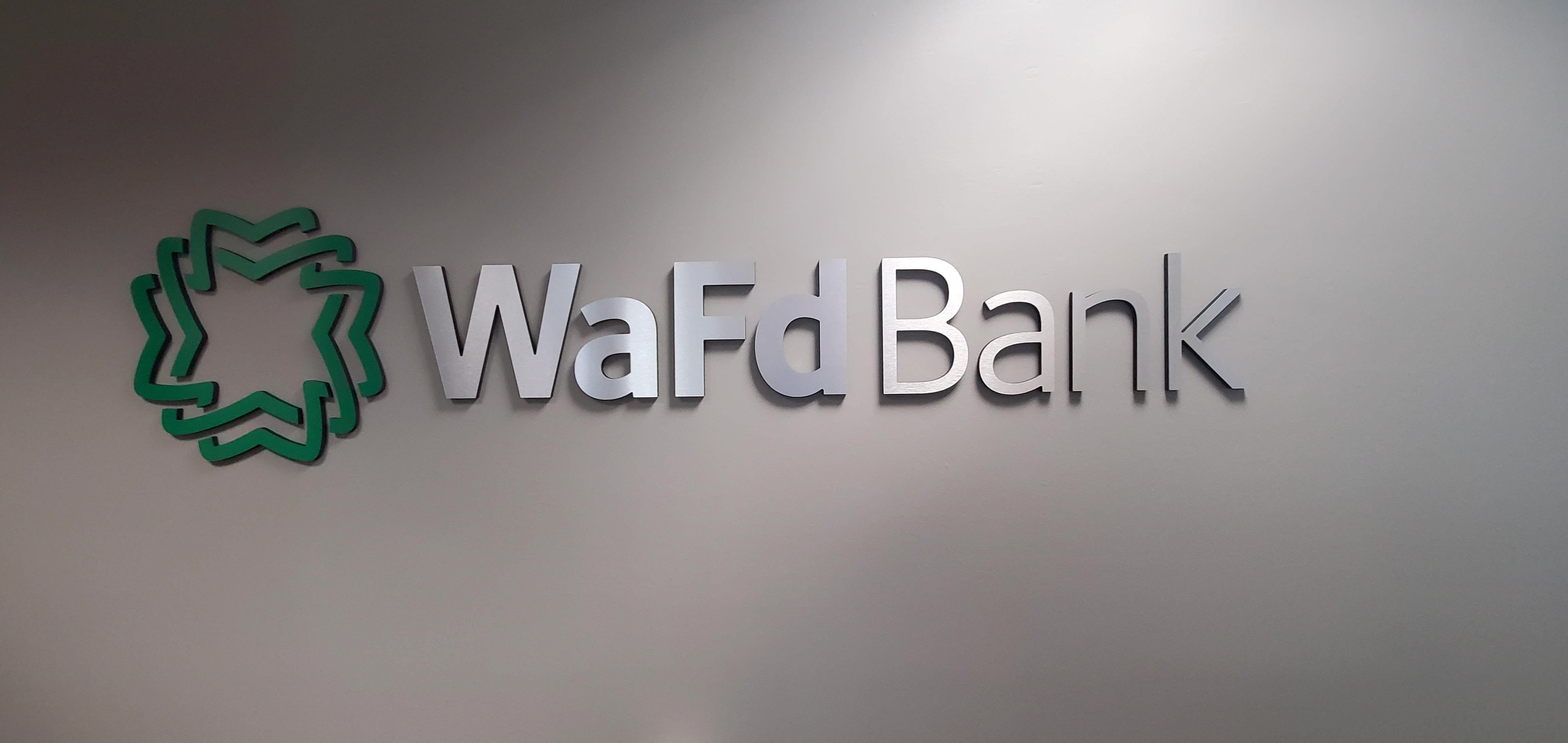 Photo of the WaFd Bank Branch location in Boise, Idaho. Located at 9780 W Fairview Avenue, Boise, ID 83704.