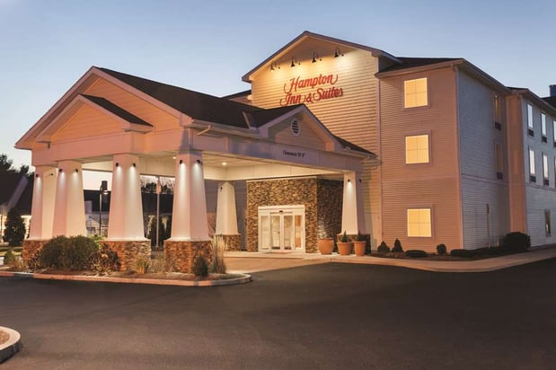 Images Hampton Inn & Suites Mystic