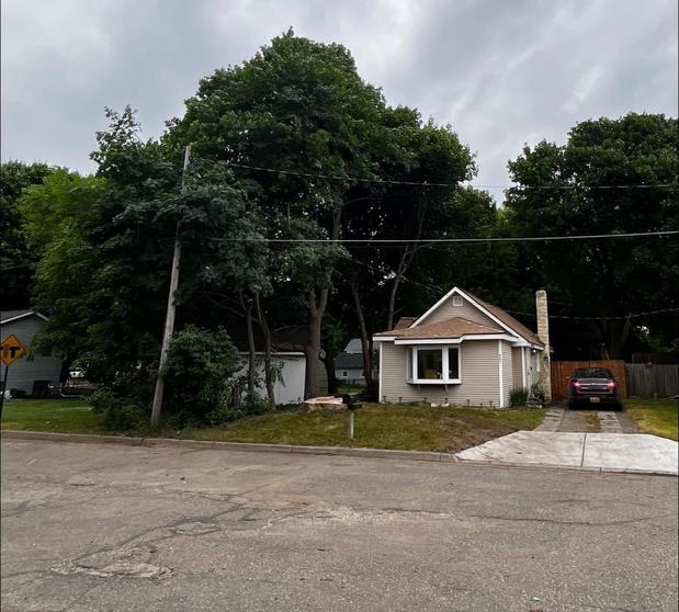 Images Seasonal Property Maintenance