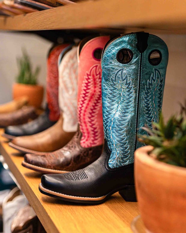 Images Ariat Brand Shop