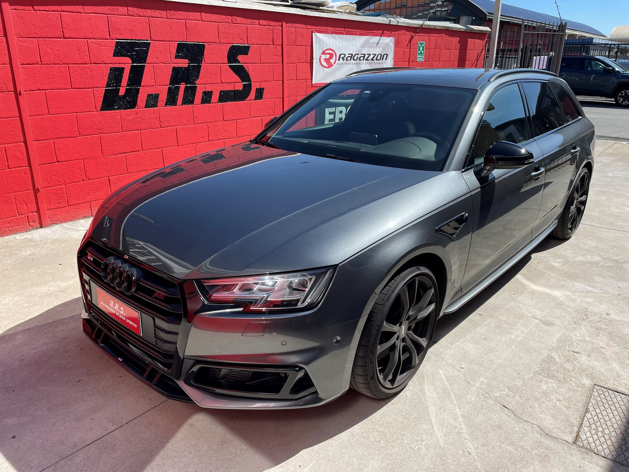 Images DRS DISTRIBUZIONE RICAMBI SPORTIVI