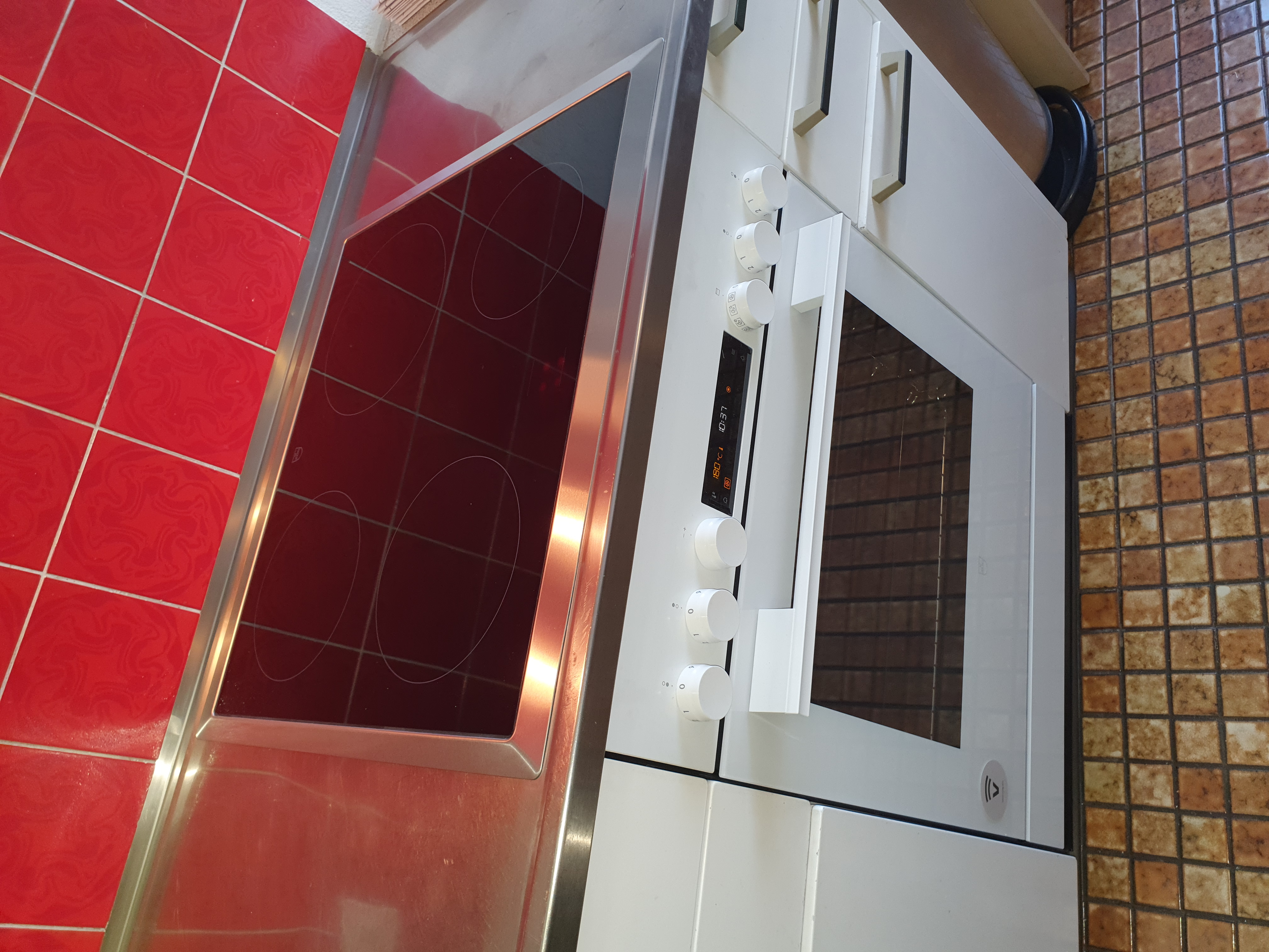 Ebener Service AG, Promenade 14 in Davos Platz