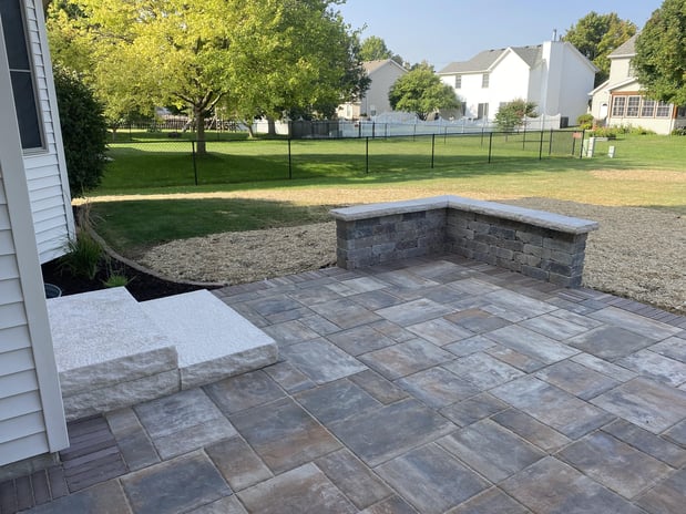 Images Krueger Lawn and Landscape