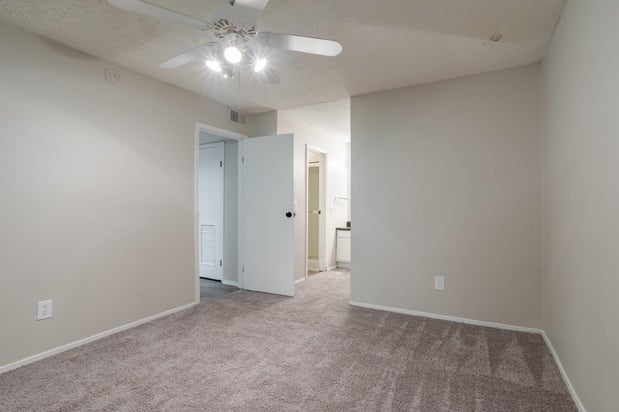 Images The Waterford Apartments Apartment Homes