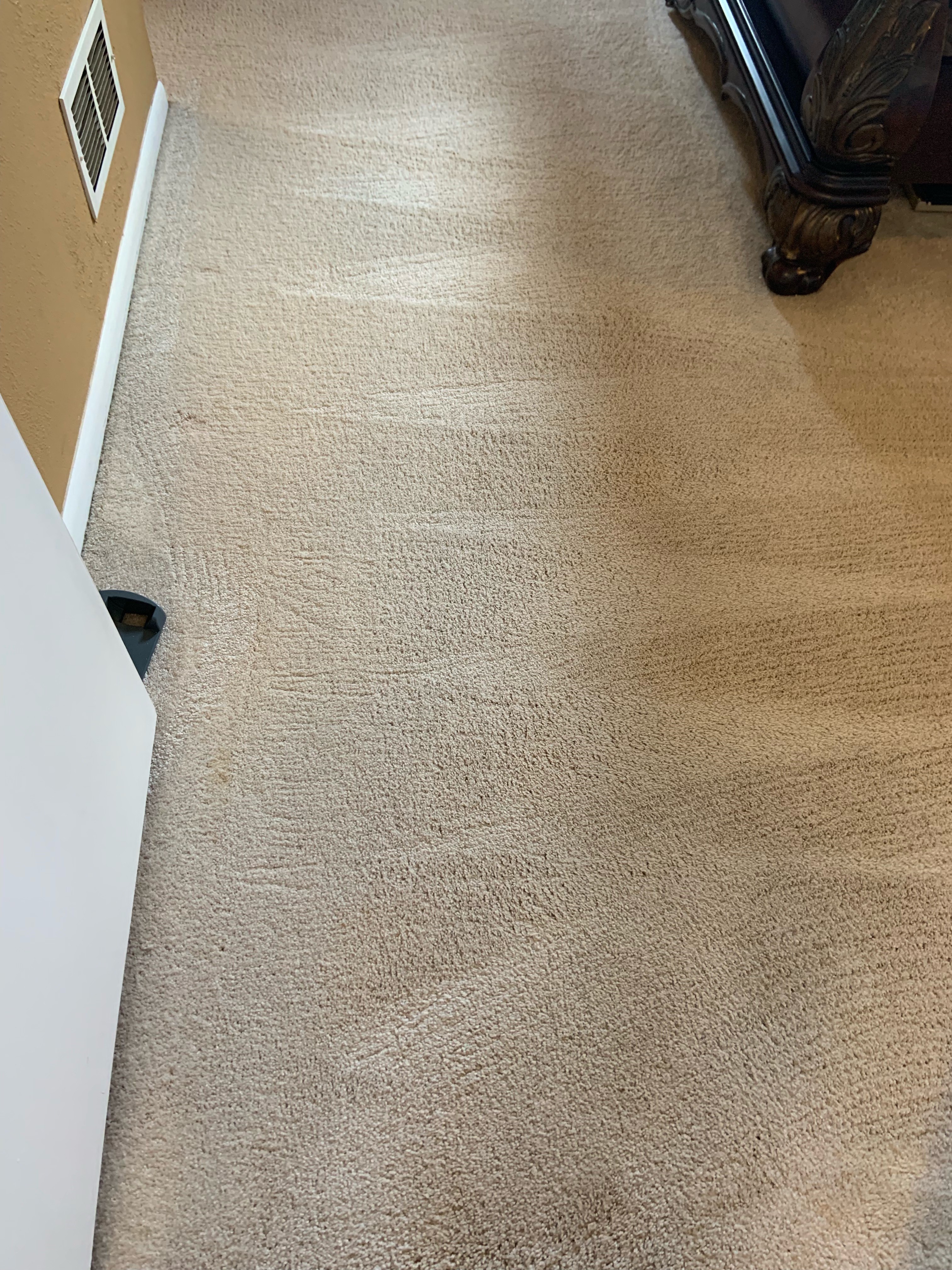 We are the top choice for dry carpet cleaning in and around New Albany, Ohio!  We also clean tile, g Brilliant Dry Carpet Care Columbus (614)591-4494