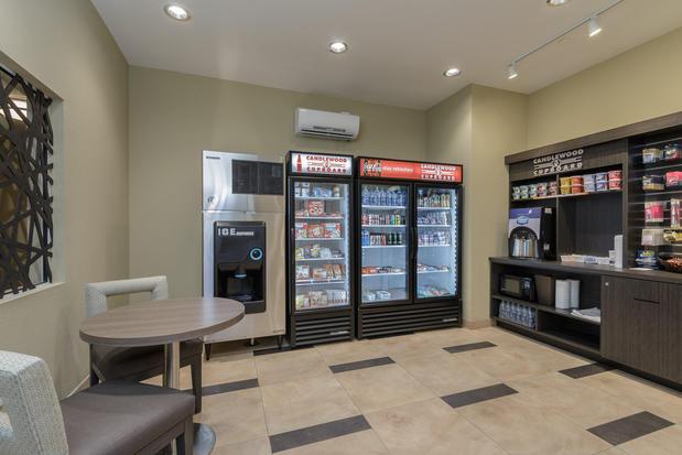 Images Candlewood Suites Mishawaka by IHG
