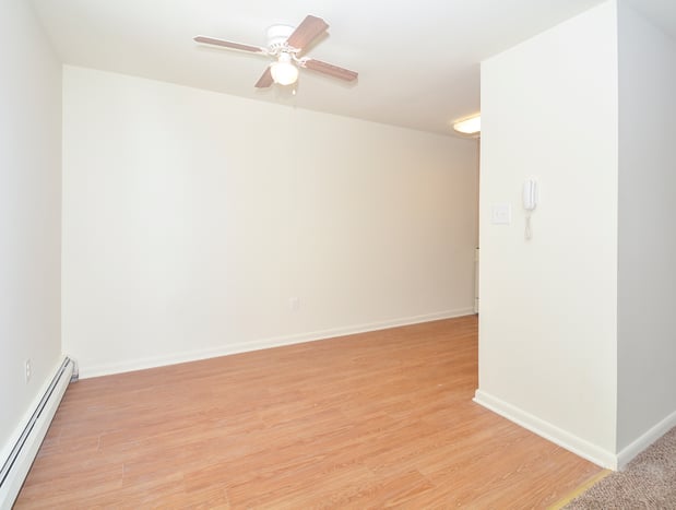 Images Mill Creek Village Apartments