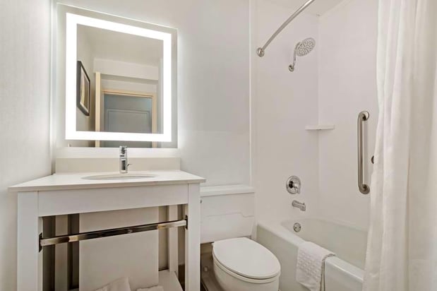Images Best Western Plus Kansas City Sports Complex Hotel