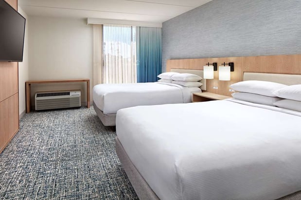 Images Hotel MdR Marina del Rey - a DoubleTree by Hilton