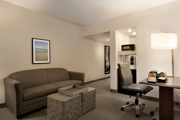 Images Embassy Suites by Hilton Boca Raton