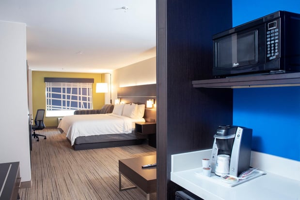 Images Holiday Inn Express & Suites Chester-Monroe-Goshen by IHG