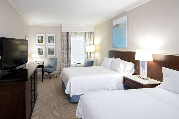 Images Hampton Inn & Suites Charlotte/SouthPark at Phillips Place