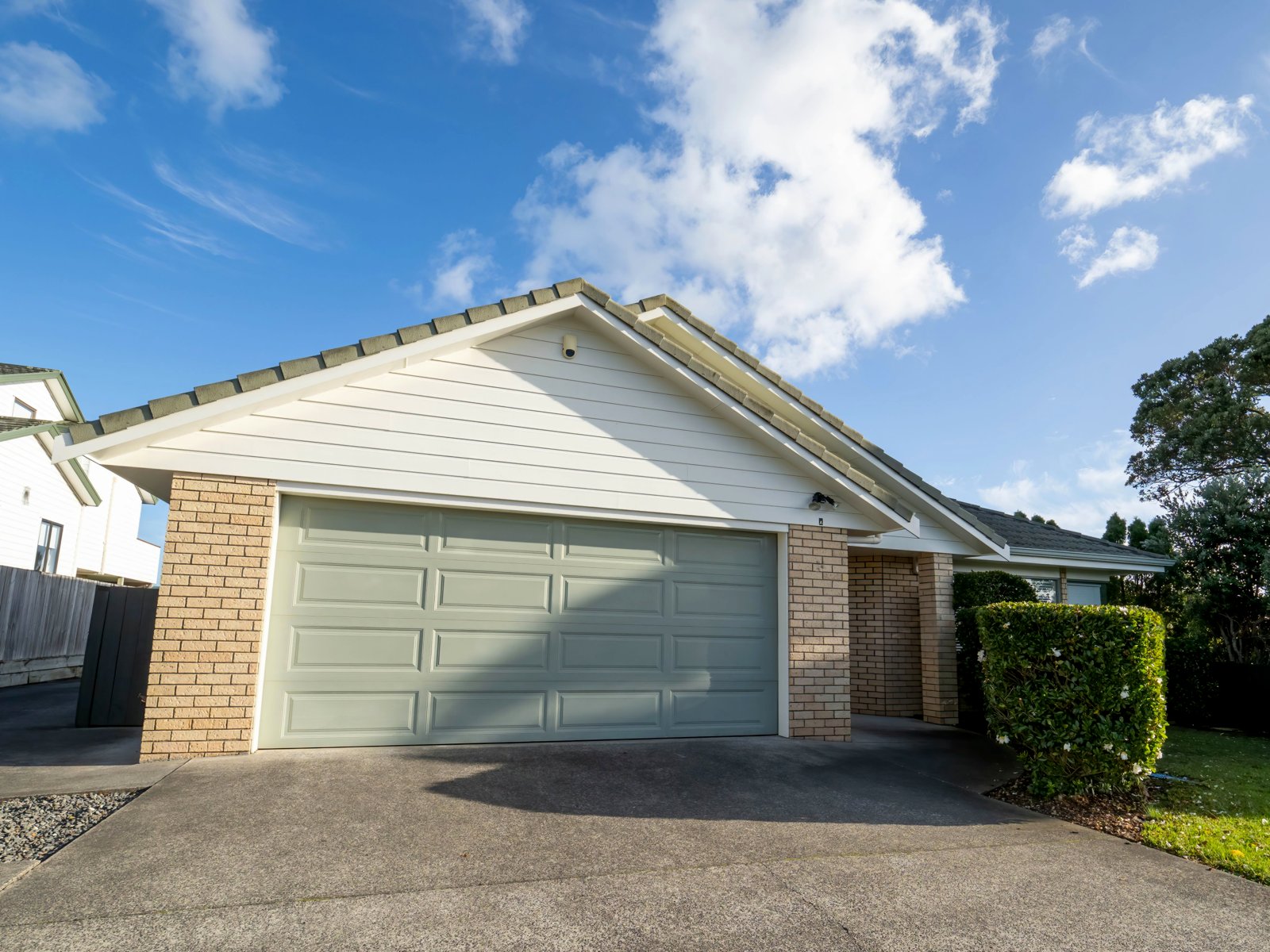 John's Custom Garage Doors