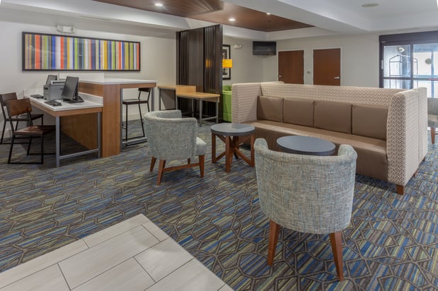 Images Holiday Inn Express Indianapolis - Southeast by IHG