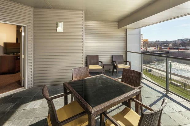 Images Hilton Garden Inn Sioux Falls Downtown