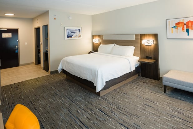 Images Holiday Inn Express & Suites Kodak East-Sevierville by IHG