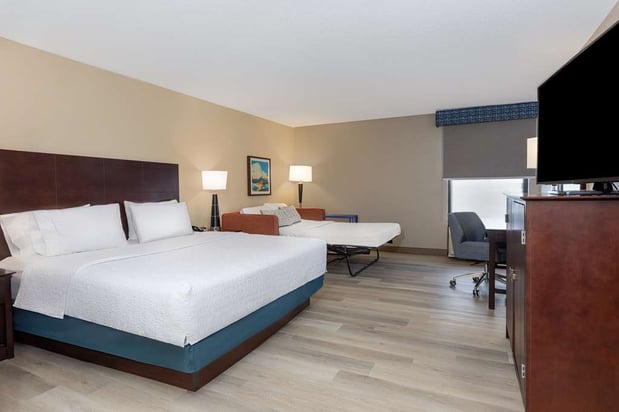 Images Hampton Inn Orlando-International Airport