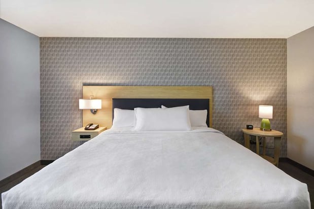 Images Home2 Suites by Hilton Grand Rapids North