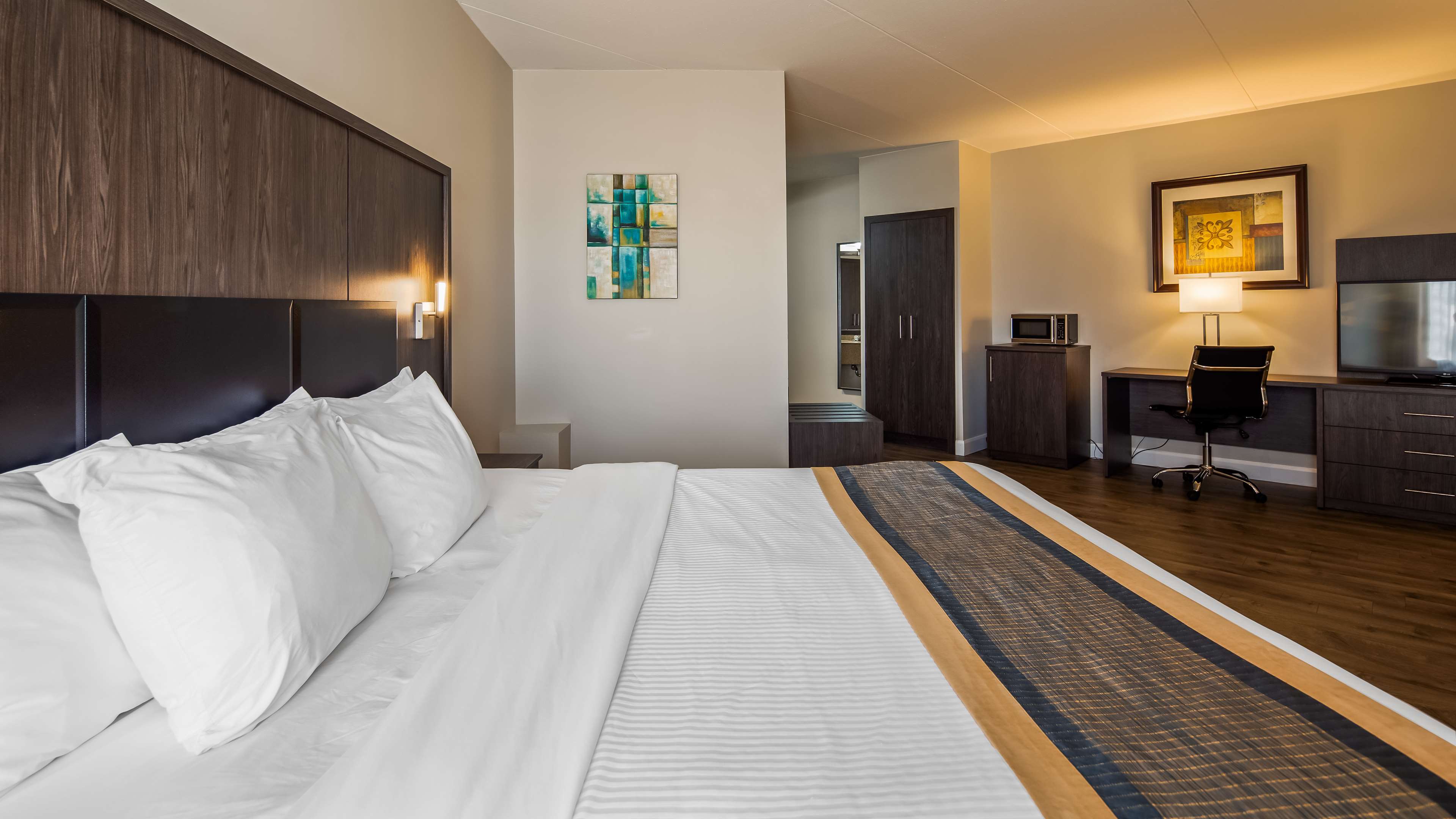 King Suite Best Western Laval-Montreal Laval (450)681-9000