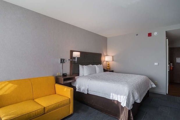 Images Hampton Inn Chicago North-Loyola Station