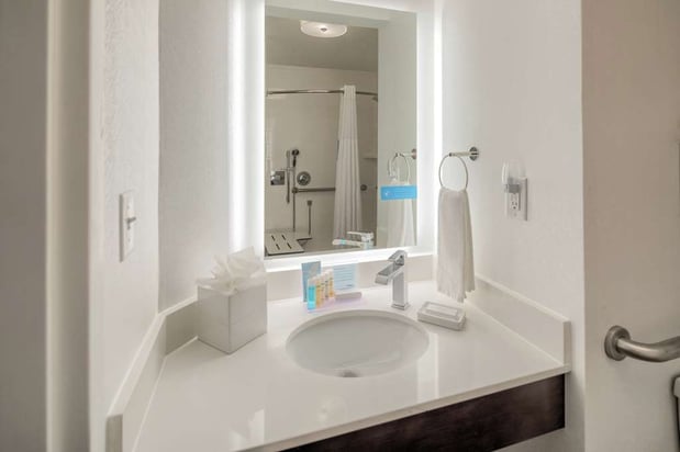 Images Hampton Inn Louisville-Northeast