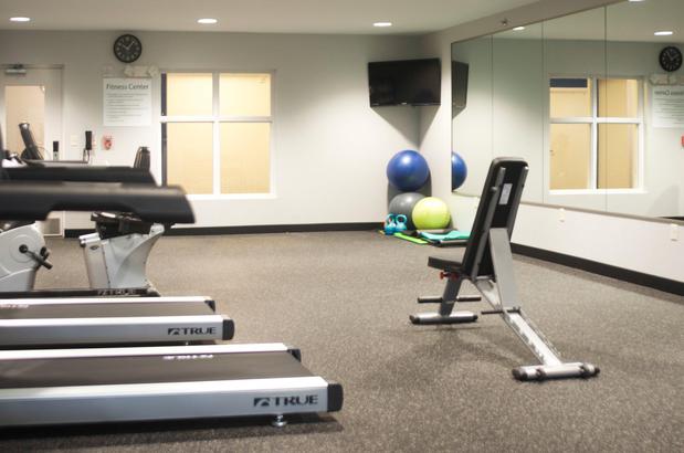 Images Holiday Inn Express Hickory-Hickory Mart by IHG