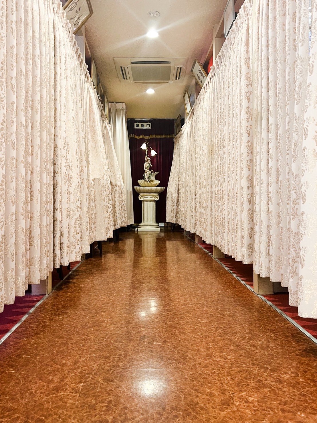 Images 占い館 アゥルターム 神戸館