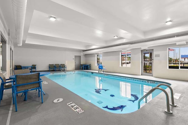 Images Spark by Hilton Commerce, GA