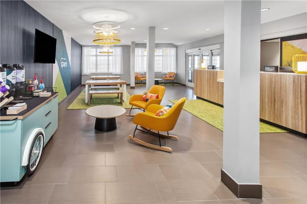 Images Spark by Hilton Rochester South