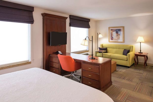 Images Hampton Inn & Suites Rifle