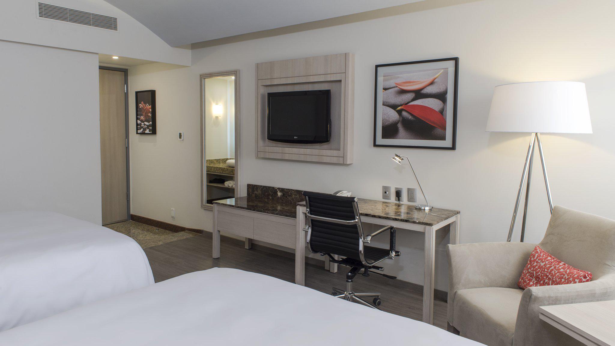 Images Holiday Inn Express Mexico - Toreo by IHG