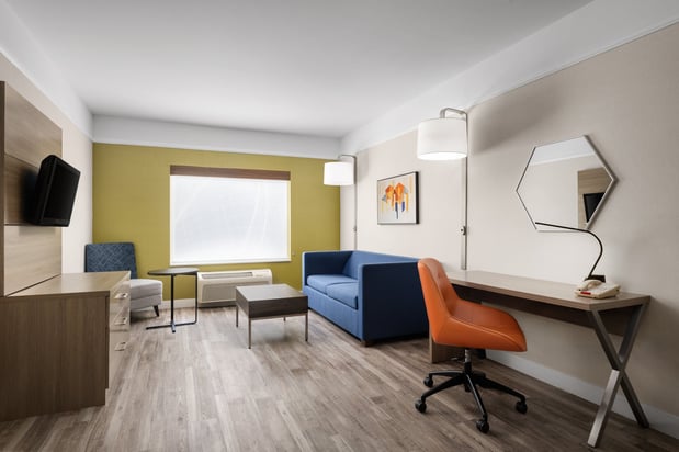 Images Holiday Inn Express & Suites San Dimas by IHG