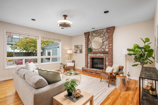 Images Lisa Bradburn, Premiere Property Group, LLC