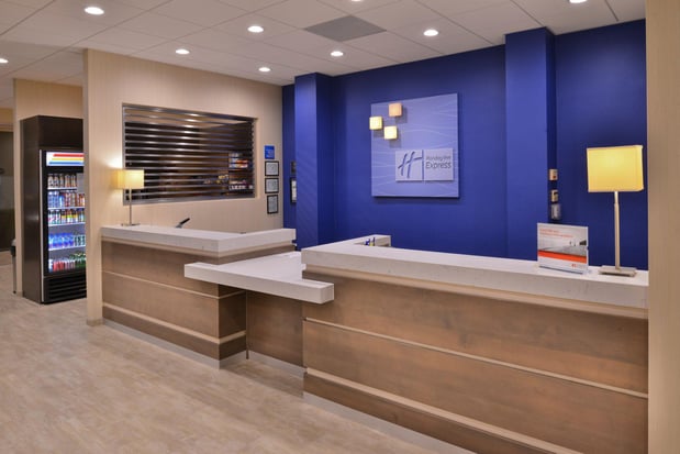 Images Holiday Inn Express & Suites Pasadena - Los Angeles by IHG