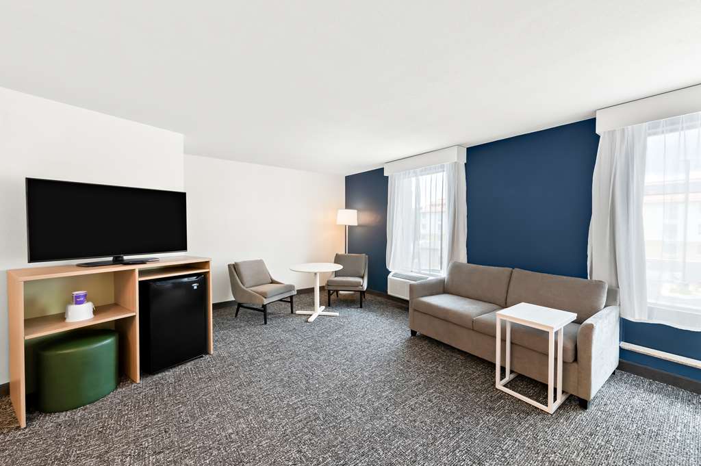 Guest room