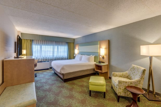 Images Crowne Plaza Lansing by IHG