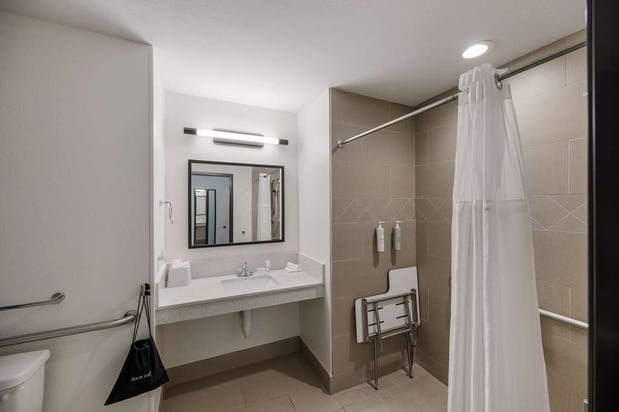Images Spark by Hilton Midland South