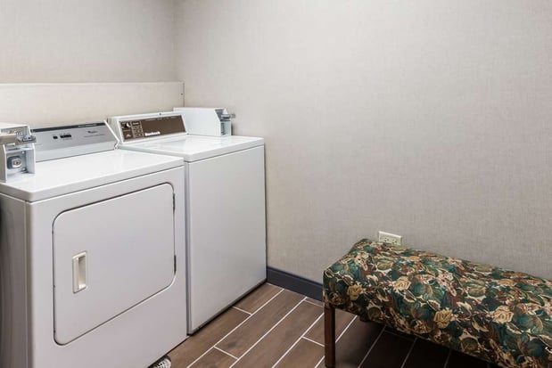 Images Hampton Inn & Suites Chicago/Hoffman Estates