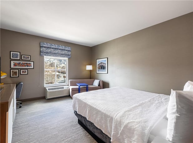 Images Hampton Inn & Suites Logan