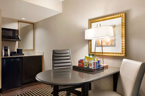 Images Embassy Suites by Hilton Piscataway Somerset