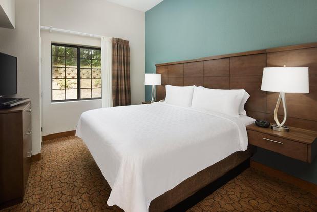 Images Staybridge Suites Durham-Chapel Hill-Rtp, an IHG Hotel