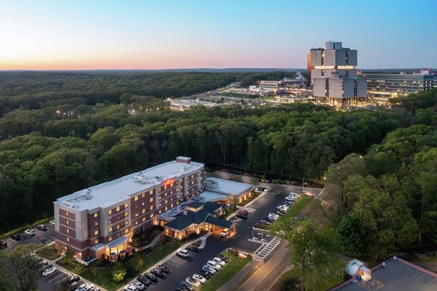 Images Hilton Garden Inn Stony Brook