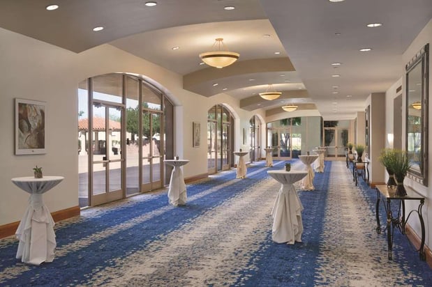 Images Embassy Suites by Hilton Scottsdale Resort