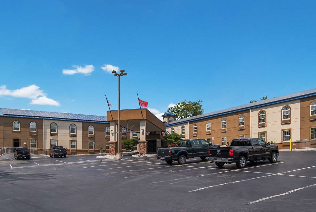 SureStay Plus By Best Western Elizabethtown Hershey, 147 Merts Dr ...