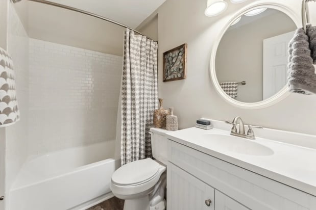 Images Sawgrass Apartments