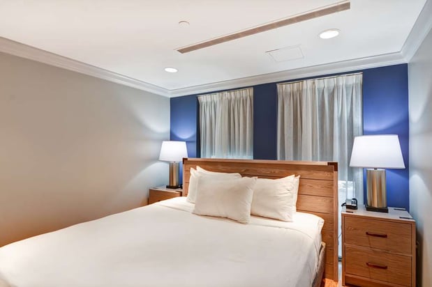 Images The Cincinnatian Hotel, Curio Collection by Hilton